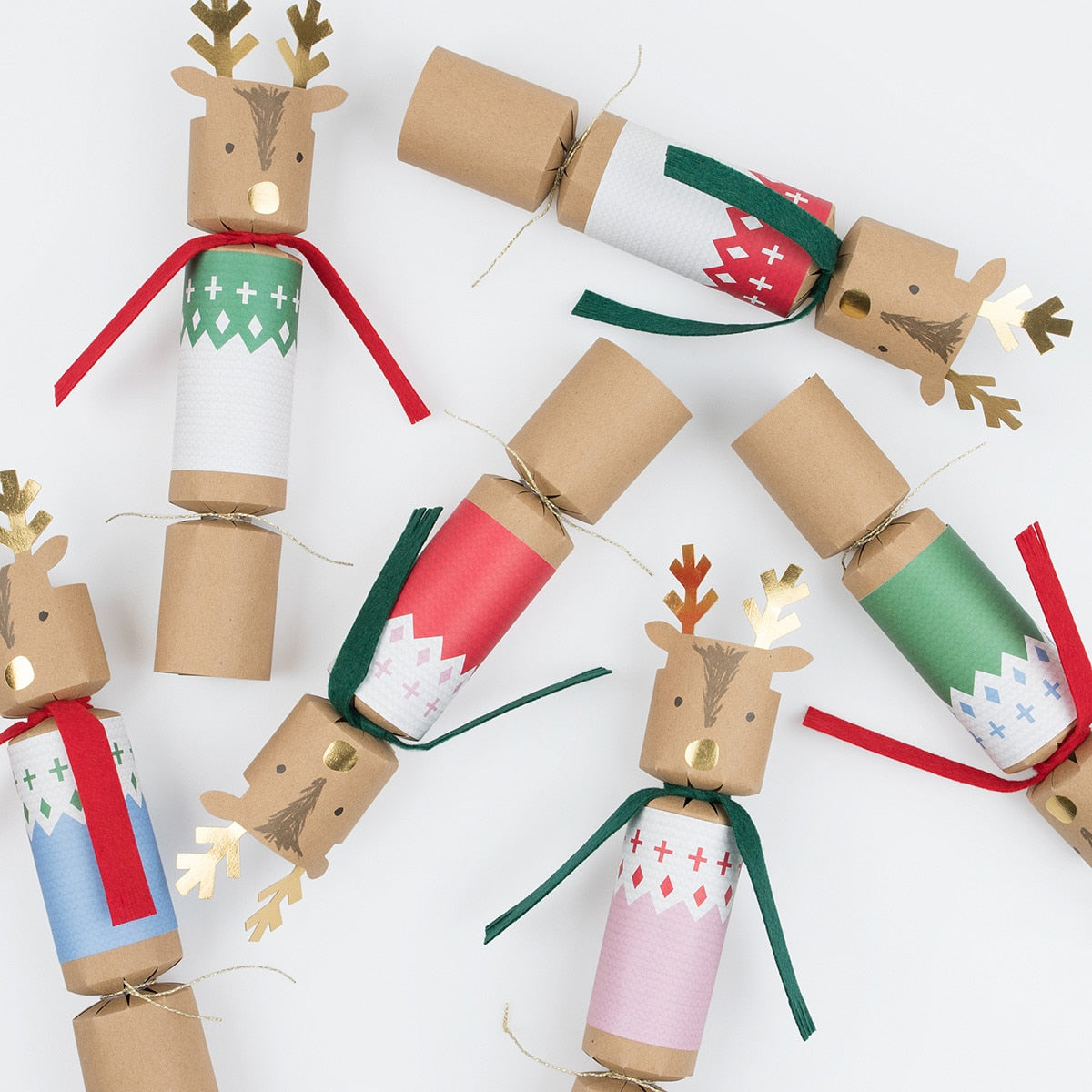 Woodland Jumper Reindeer Christmas Crackers