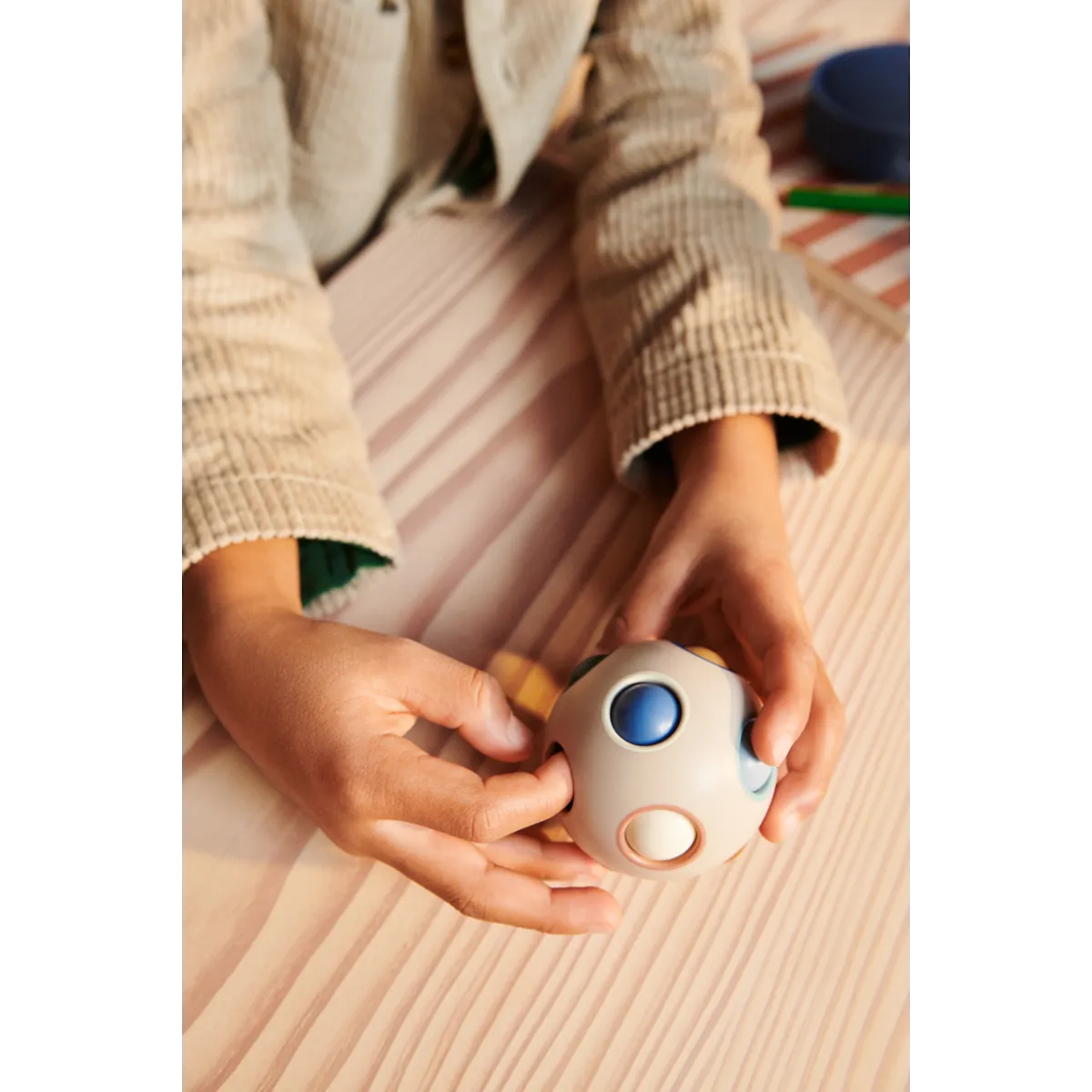 Solene Puzzle Ball 2-Pack - Pale Pink Mix