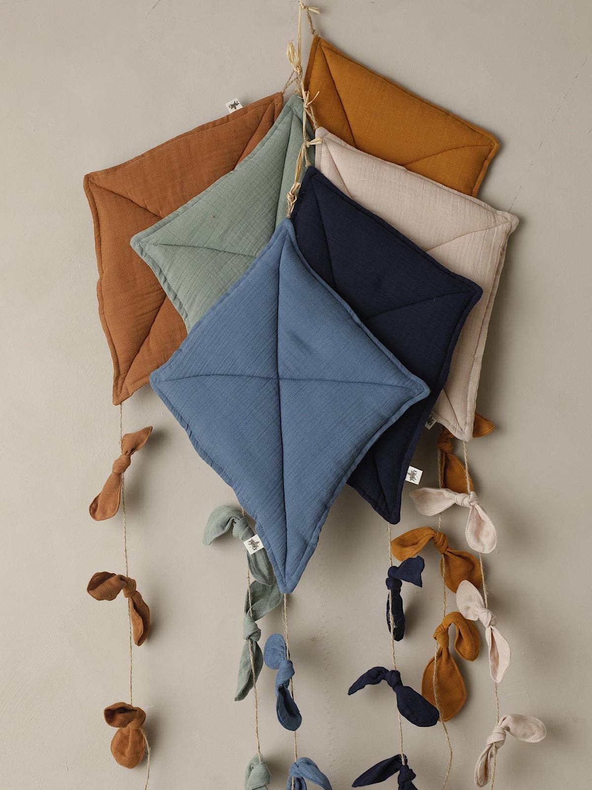 Wall Kite - Sage