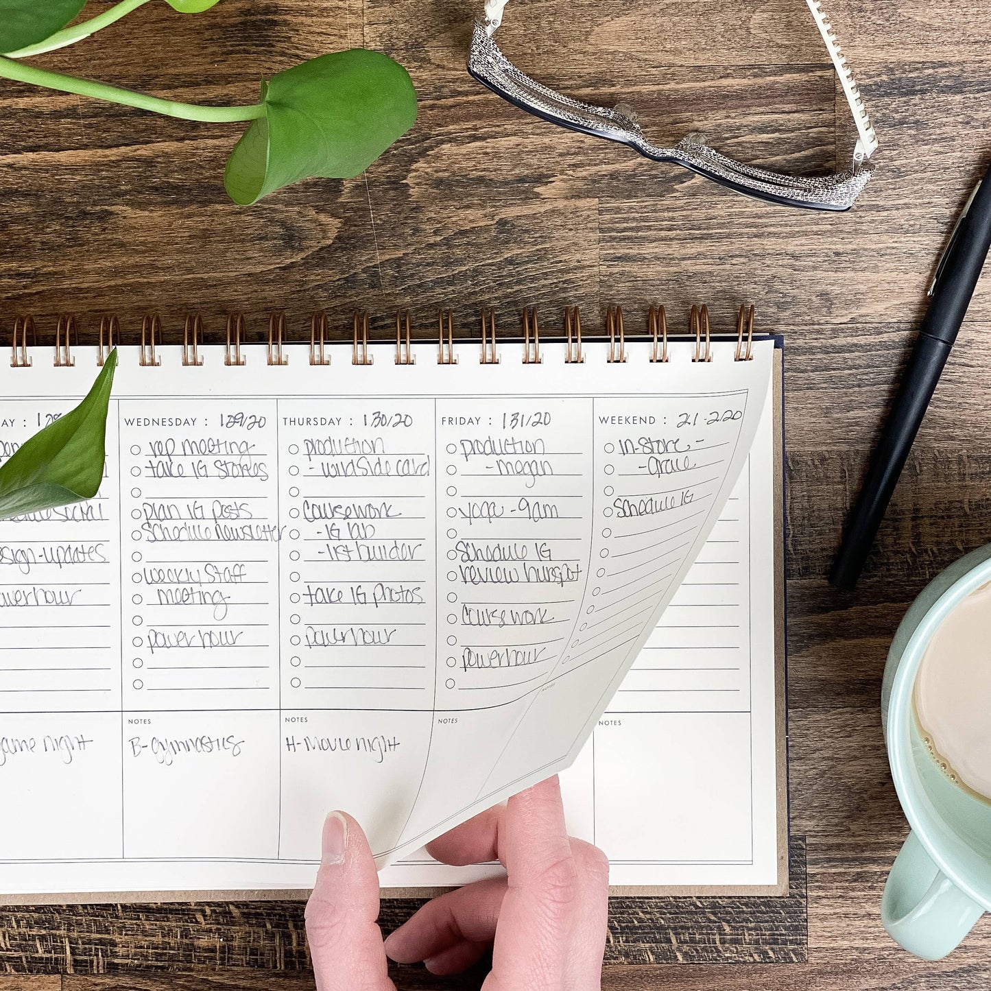 To Do Simple Undated Weekly Planner: Deep Blue Cover | White Ink