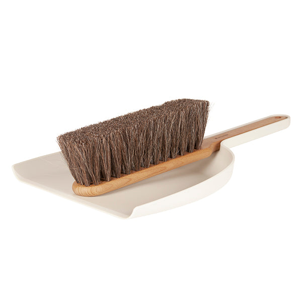 Dust brush and Chalk White pan