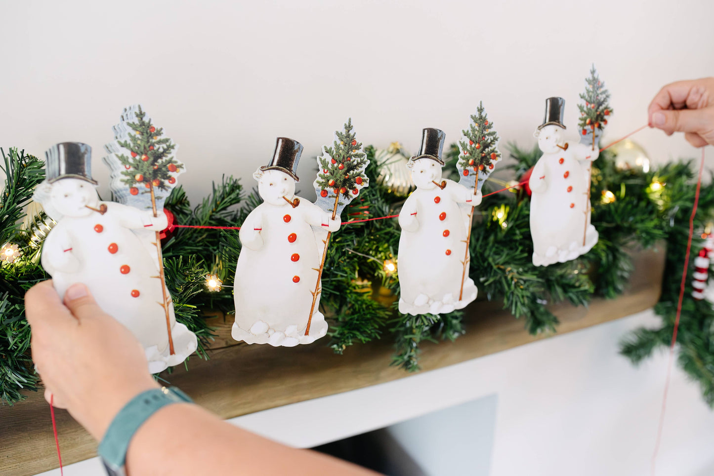 SNOWMAN GARLAND