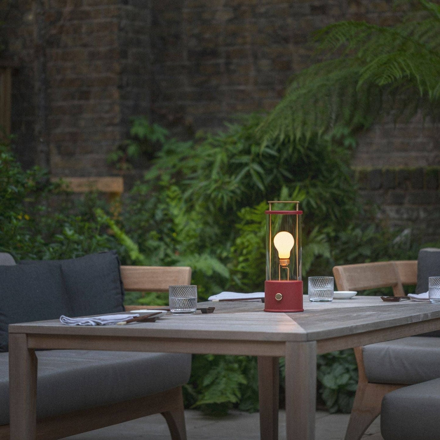 The Muse 1.0 Portable Lamp - Pomona Red