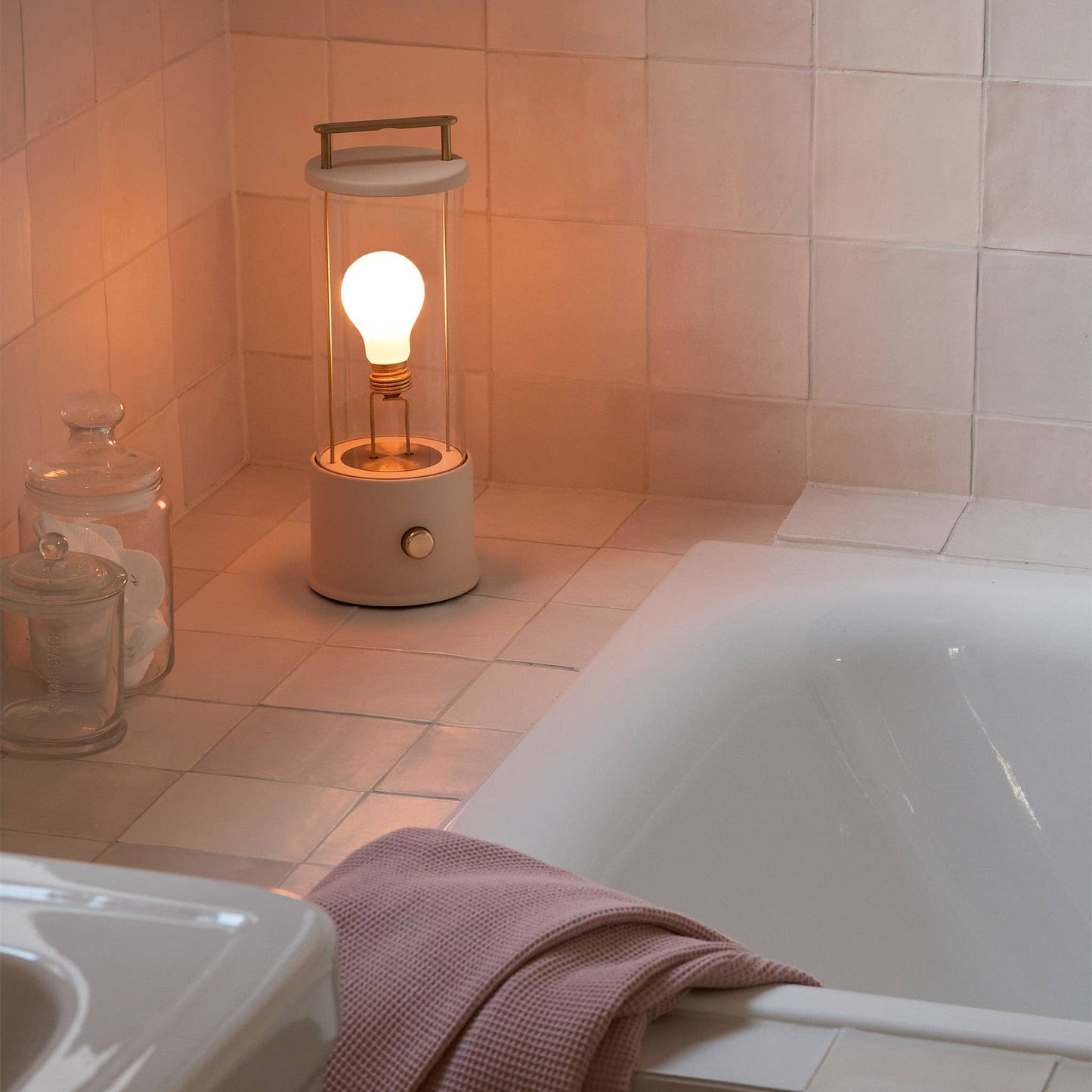 The Muse 1.0 Portable Lamp - Setting Plaster Pink