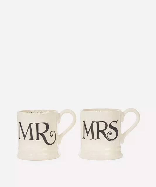 Black Toast Mr & Mrs Set Of 2 1/2 Pint Mugs Boxed